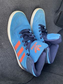 Adidas men’s walking shoes size 9.5