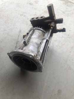 Pressure washer pump