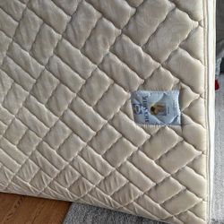 2 Queen Size Mattresses 