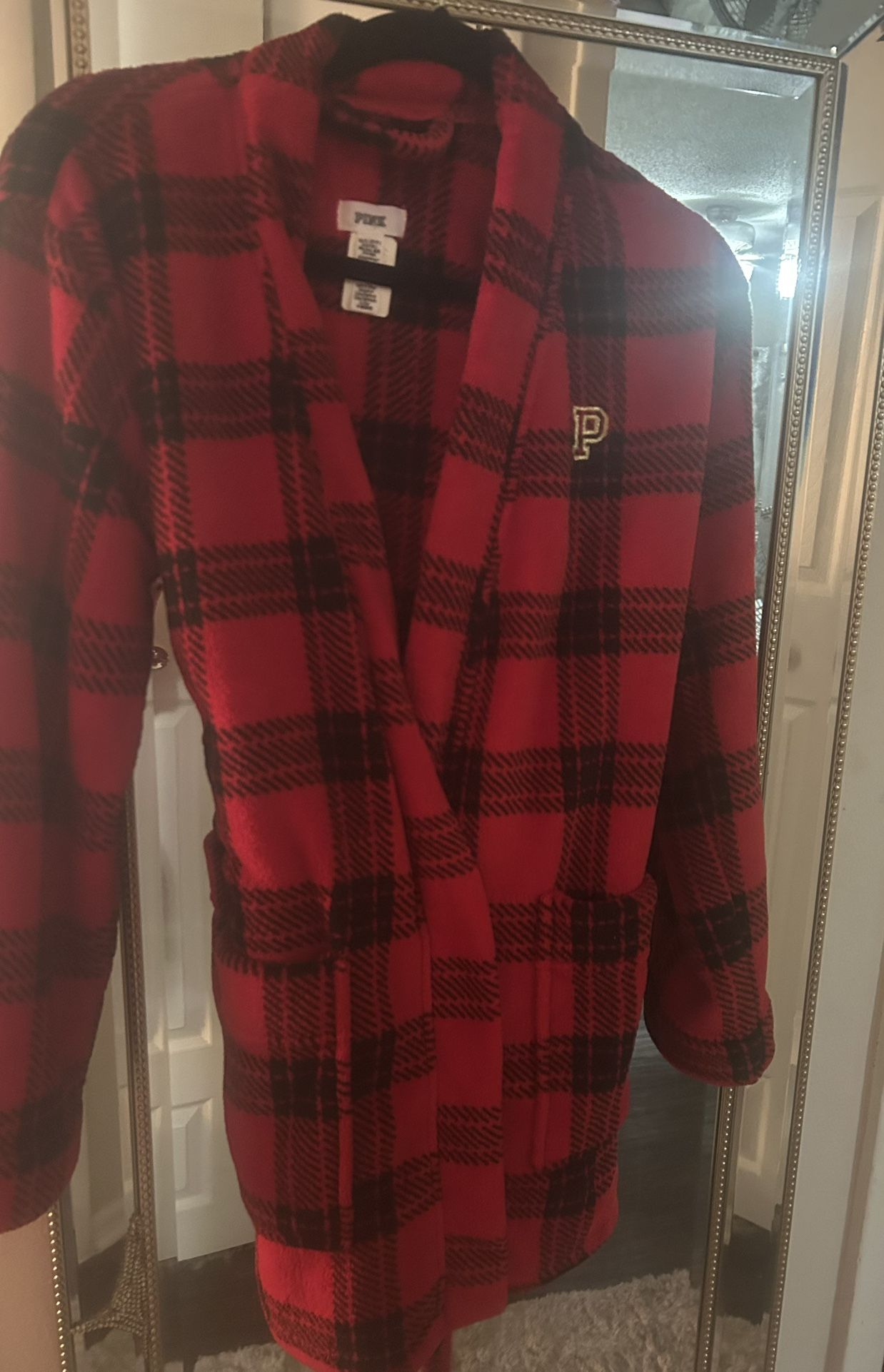 VS PINK red and black checkered collegiate robe size XS/S L new