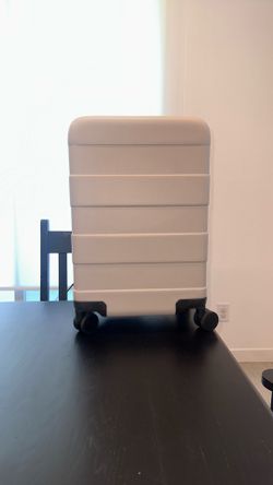 Roller Suitcase with Spinner Wheels