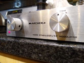 Archer model 15-1271 video stabilizer/rf modulator