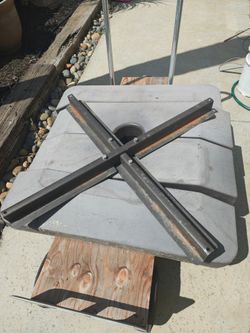 *** Cantilever Patio Umbrella Base Stand w Sand