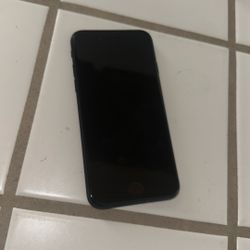 iPhone SE 2020 For sale $125