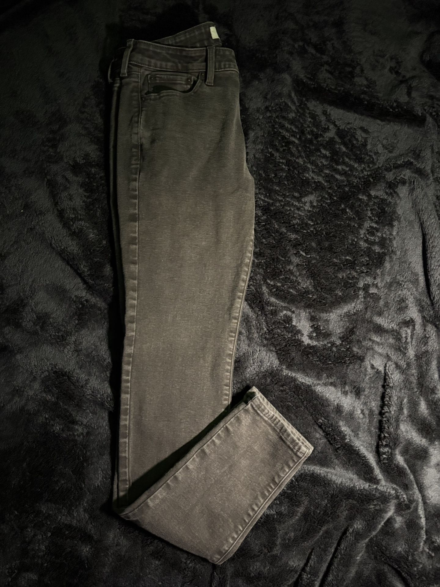 Men’s All-Black Skinny Jeans