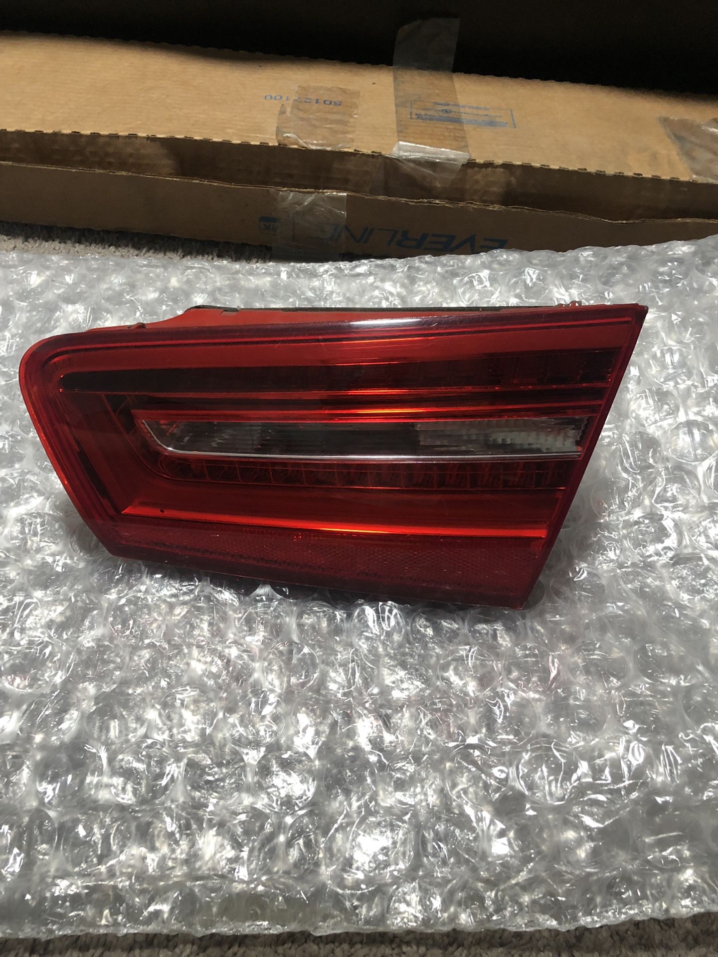 2012-2015 Audi A6/S6 Right Inner Tail Lamp Assembly 