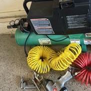 Speedaire 5Z598B 1hp, 3 Gallon Air Compressor W/ Accessories