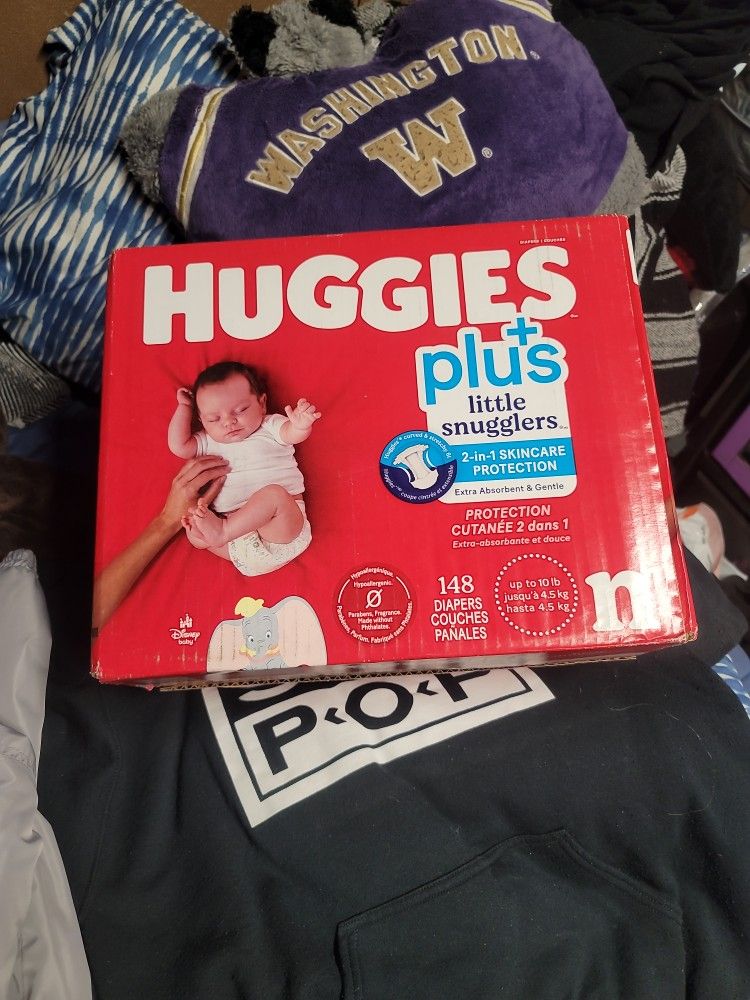 New Born Huggies Plus Diapers