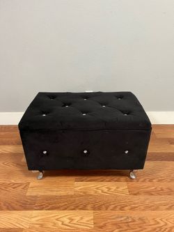 Velvet Ottoman (storage)