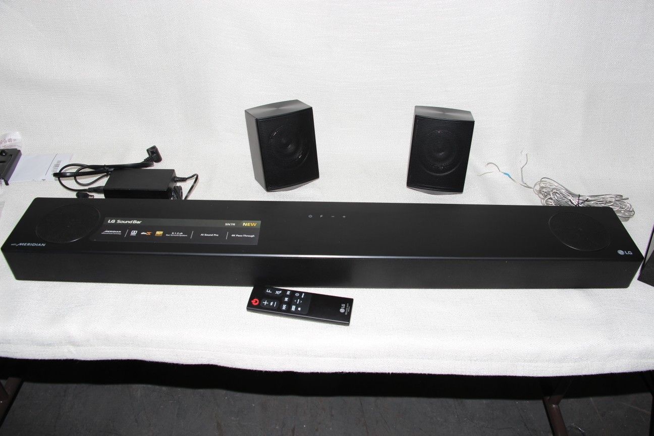 LG Soundbar with Rear Speaker Kit Model SN7R W/Remote - No Subwoofer