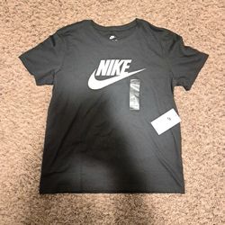 The Nike Tee - Black -Womens Medium