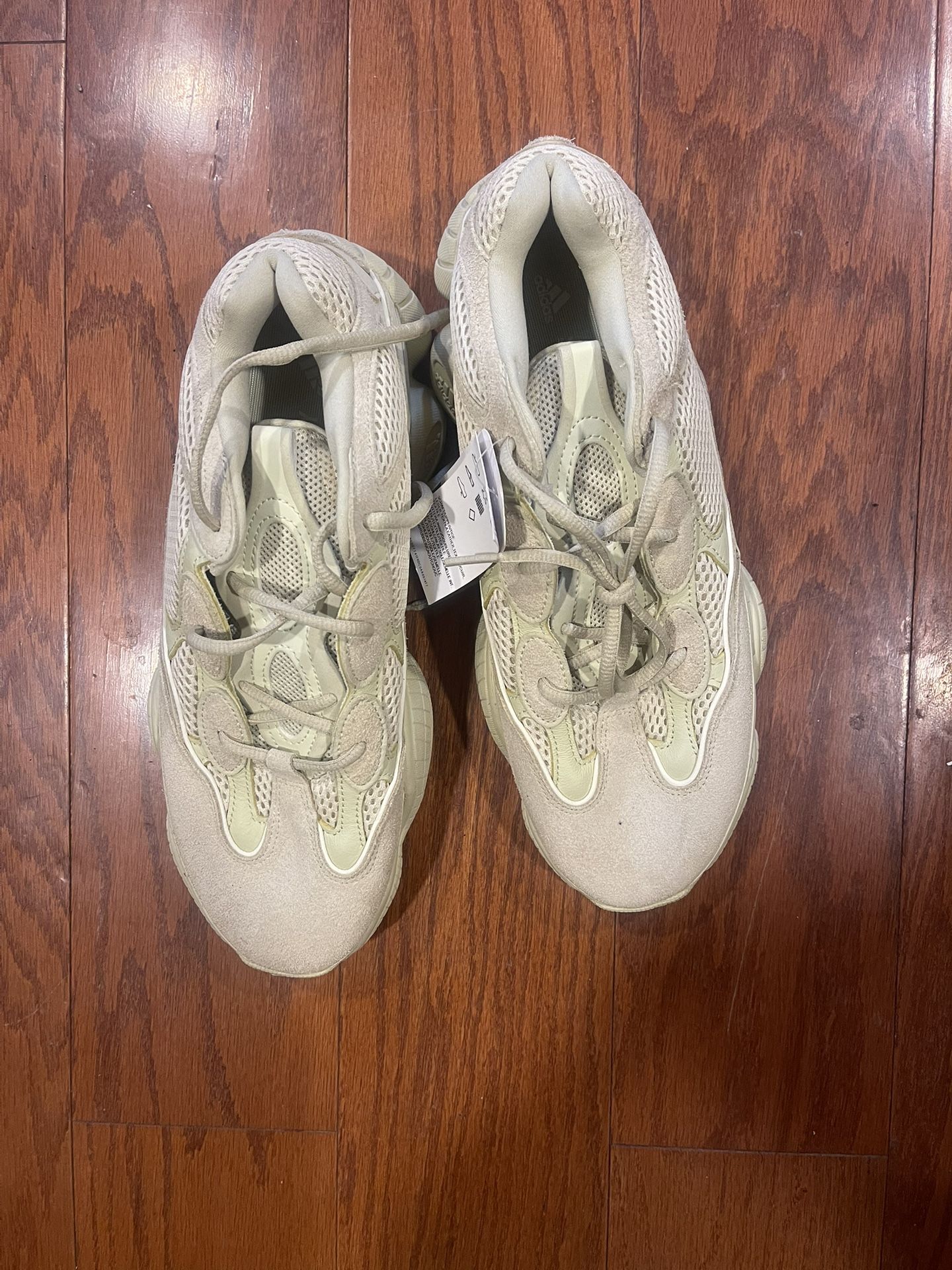 Men’s Adidas Yeezy 500. M 10.5