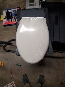 Toilette Seat (Elongated)