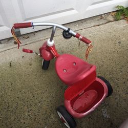 Radio Flyer Tricycle With Bell And Storage 