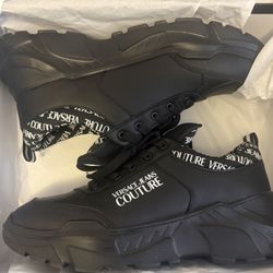 Versace Sneakers Size 44 (us Size 11) 