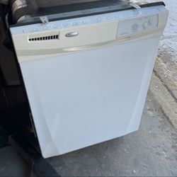 Perfectly Working Dishwasher