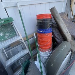 5 Gal Buckets