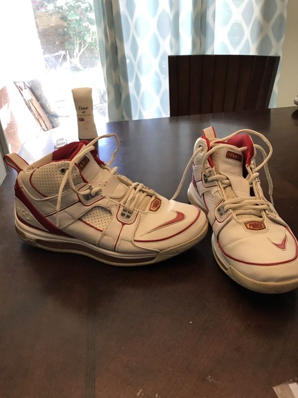 Nike Air Total Force Amare Stoudemire 2005 $75
