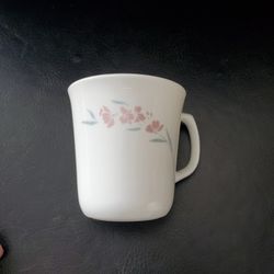Corning coffee mugs (6)