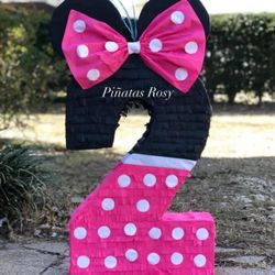 Minnie Mouse Piñata 