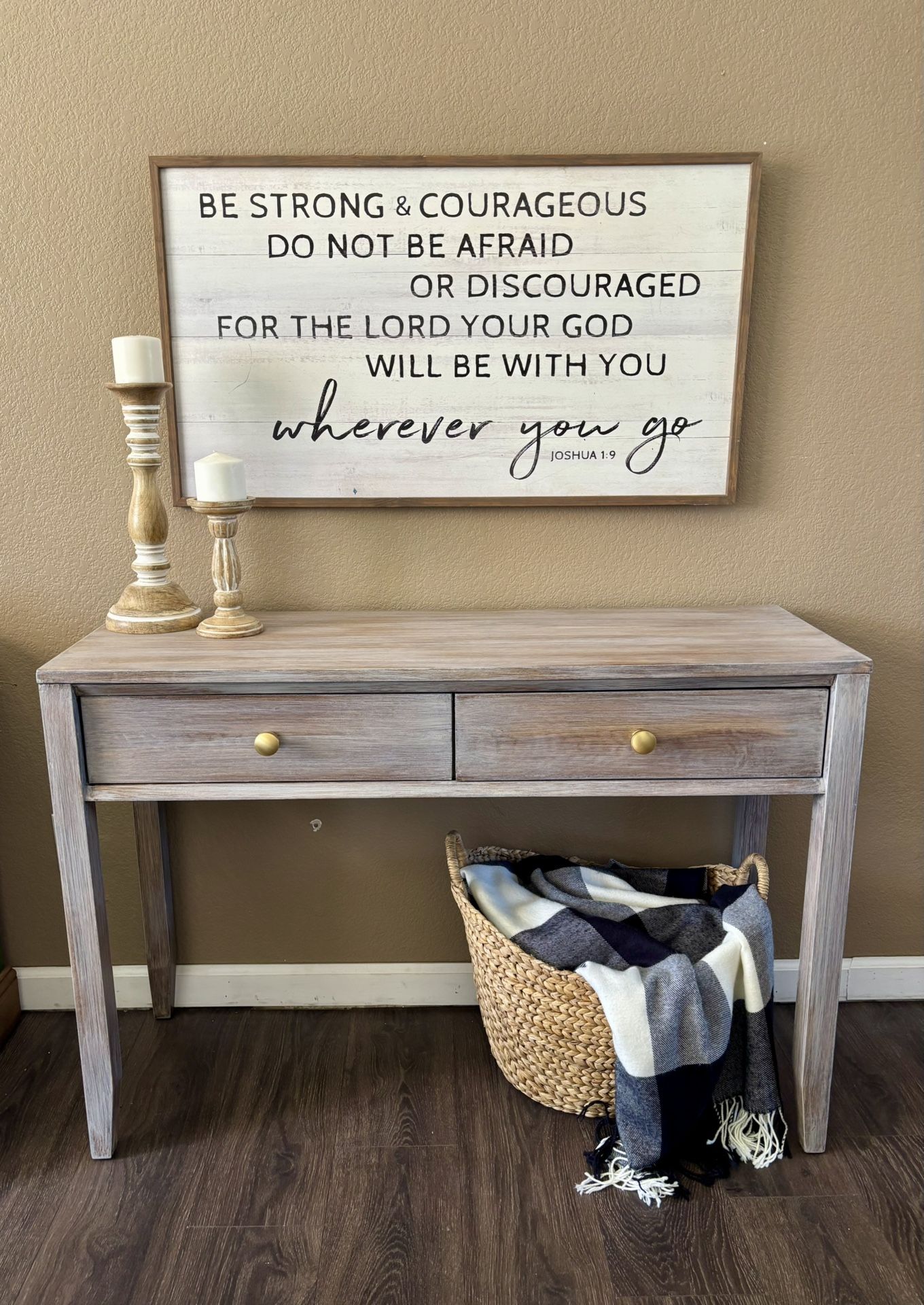 ❤️ farmhouse accent entryway table hall sofa couch neutral gray brown console pottery barn seadrift decor