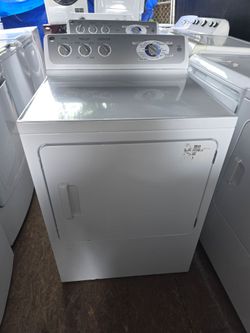G/E single dryer machine for sale 📍works good 📍2️⃣month's warranty ✅️