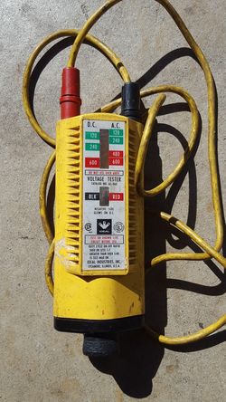 Voltage tester