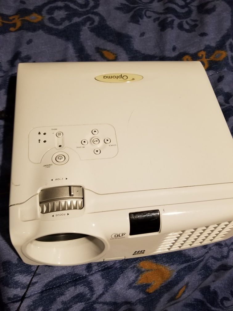 Optoma projector