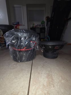 Selling ASAP!! 2 12 Inch FXXL D1 Skyhigh Subs