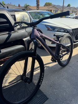 YT dirt jumper