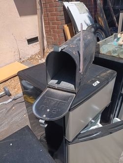 Mail Box