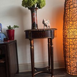 Bridgerton Style Parlor Oval Table  Cash Only