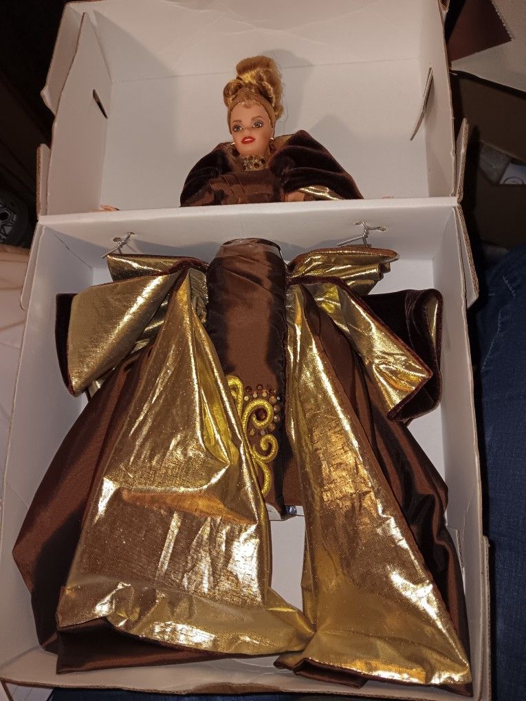 Vintage 1996 Couture Barbie