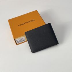 Louis Vuitton Men’s Wallet With Box New 