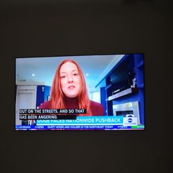 55 Inch SAMSUNG TV Still Mounted Like NEW