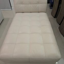 Leather Chaise Lounge/Sofa