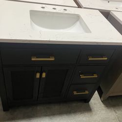 37"Solid Wood Bathroom Vanity Cabinet with Stone Countertop (Top Damaged)