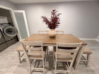 Modern country style Dinning set (seating for 6)