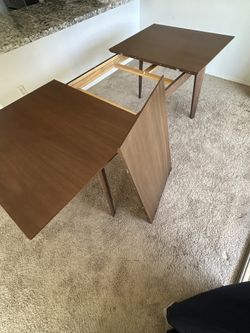 Dining Table With Extendable  Leaf