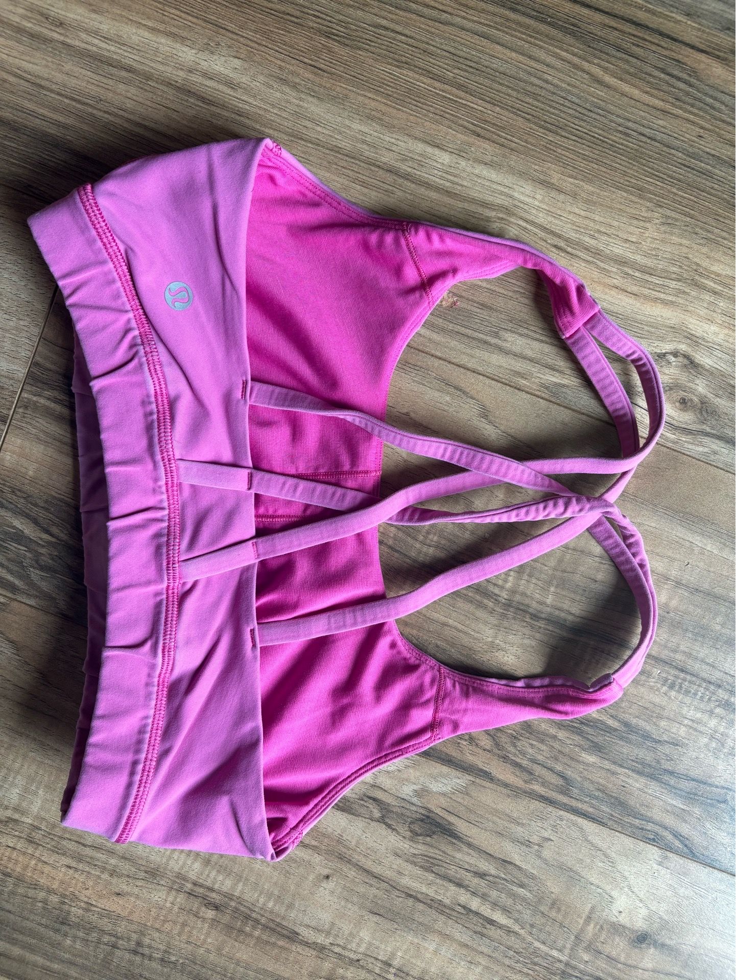 Lululemon sports bra size small