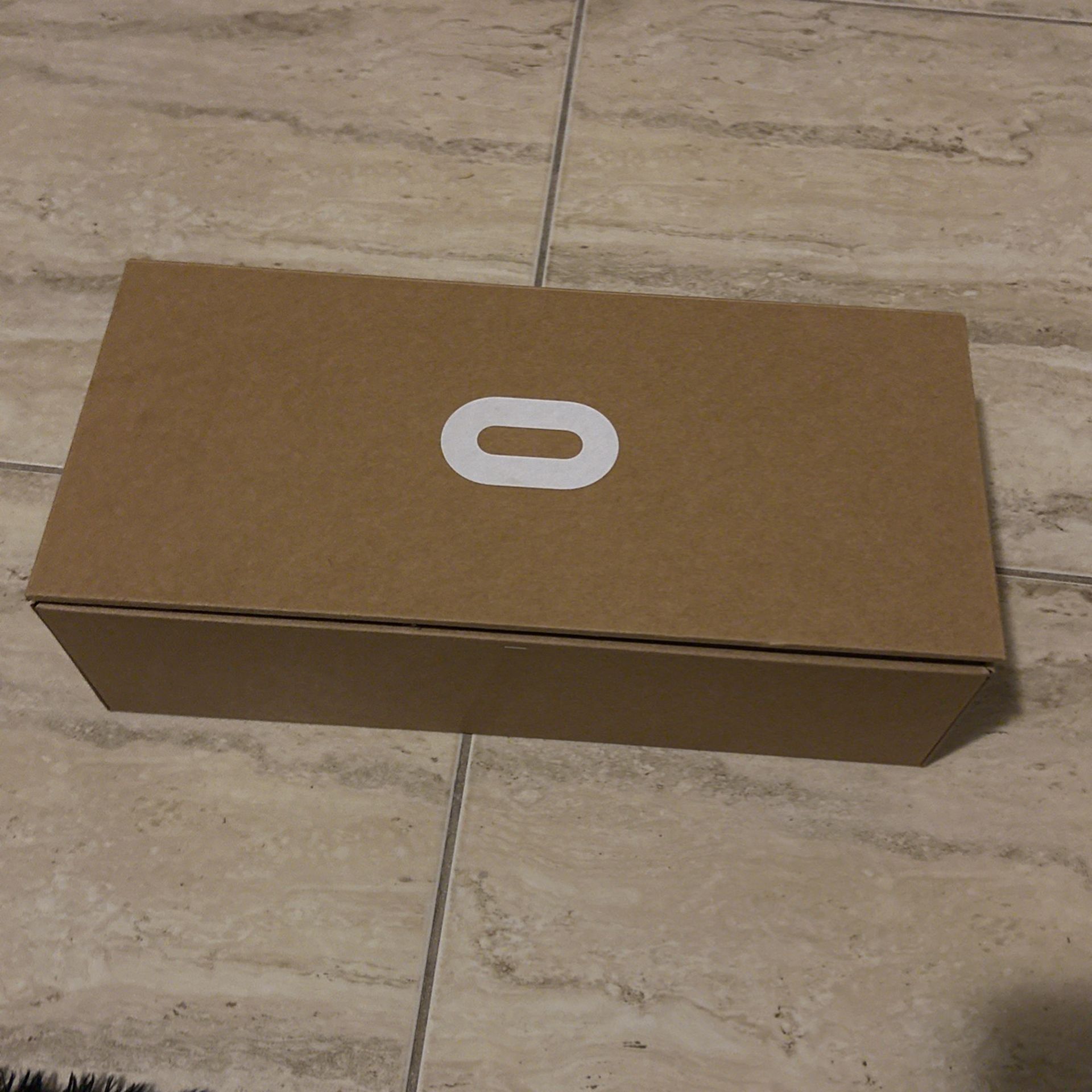 Oculus-with Charger