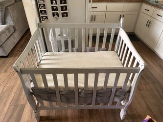 Mini Crib 