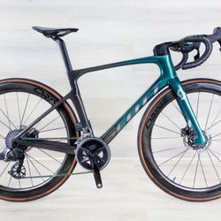 Scott Foil RC 20 , Size - 52, Carbon fiber aero road bike and wheels, SRAM AXS 