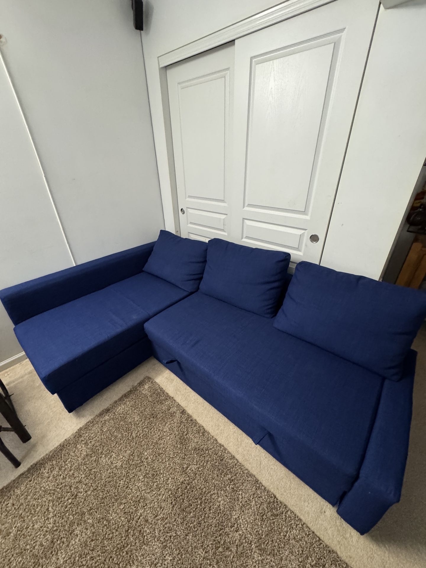 MOVING SELL, Sofa With Chaise+ Storage And Extendable