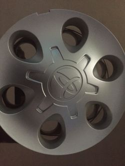 Tire rim cover for Toyota Sequoia