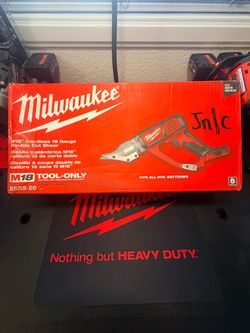 Milwaukee M18 18 Gauge Double Cut Shear Tool Only