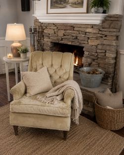 Vintage Tufted Velvet Armchair – Cream Accent Chair. Signature Kroehler Designs