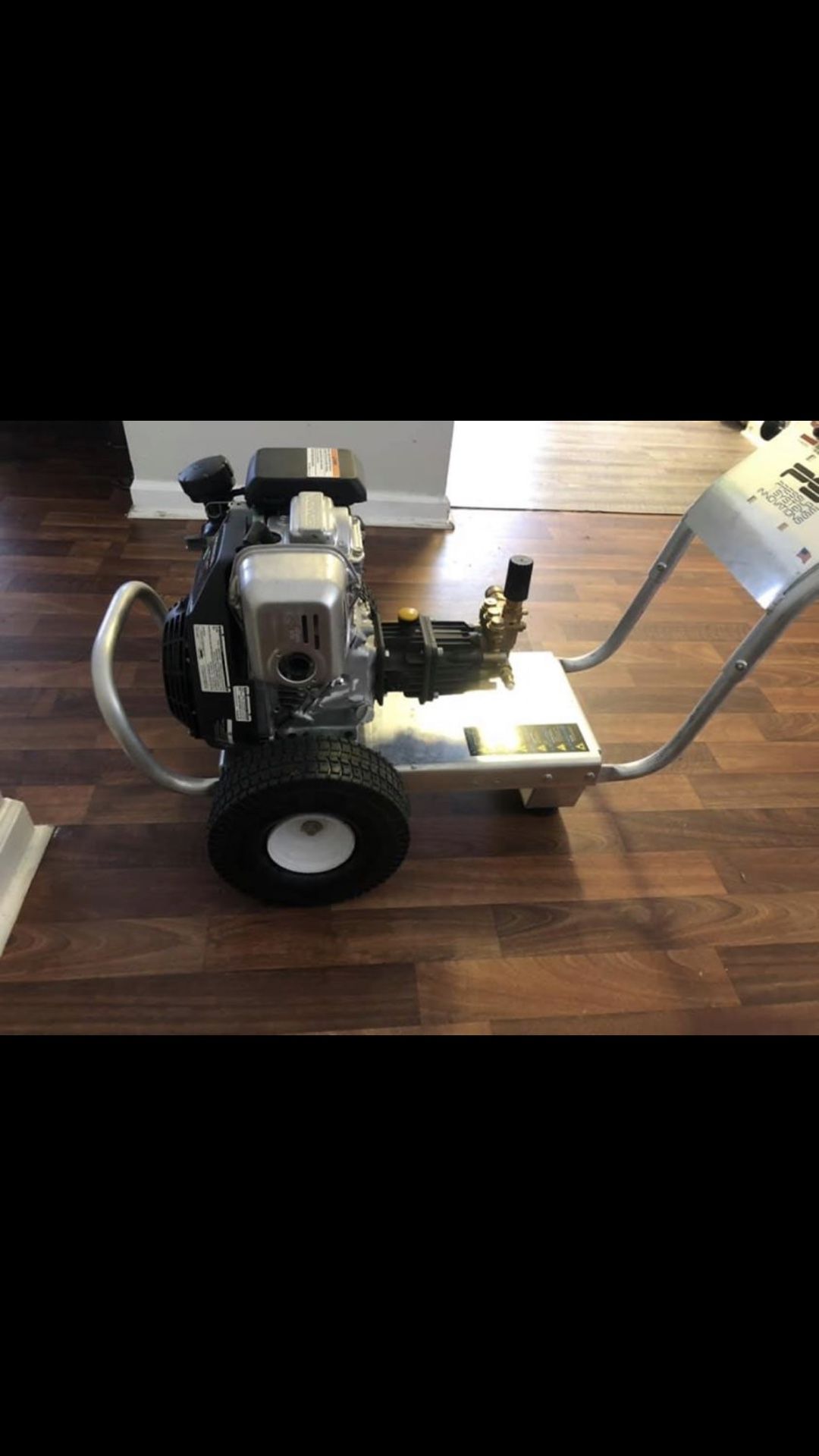 Industrial pressure washer