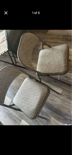 Party/conference chairs