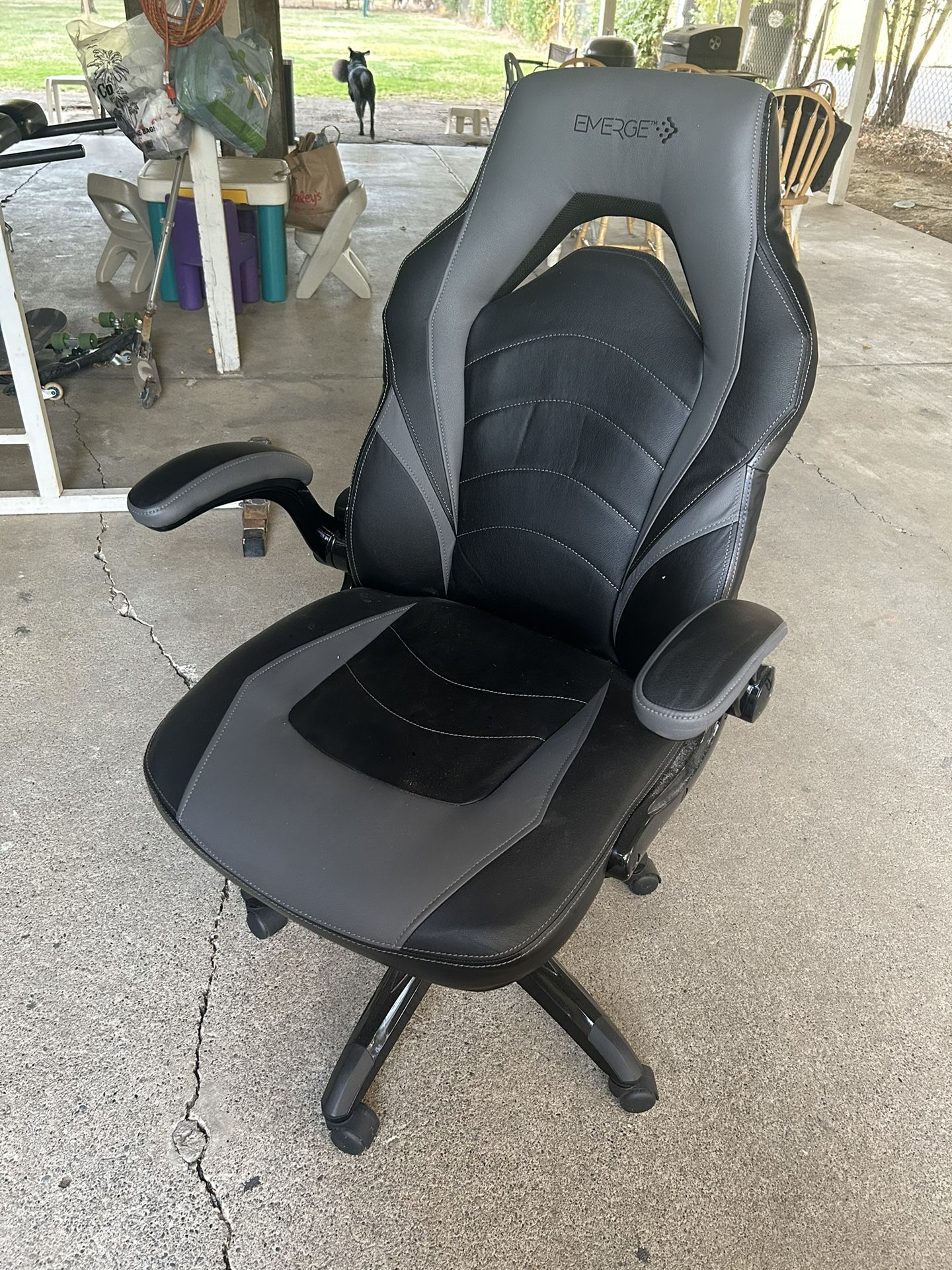 Emerge Gaming Chair for Sale in Sacramento CA OfferUp Emerge Gaming Chair for Sale in Sacramento CA OfferUp